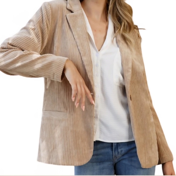 blue b Jackets & Blazers - BLUE B ULTRA SOFT LIGHTWEIGHT TAN WIDE WALE CORDUROY BLAZER LINED MED LIKE NEW!
